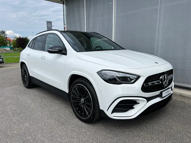 Mercedes-Benz GLA 250 Swiss Star AMG Line 4matic