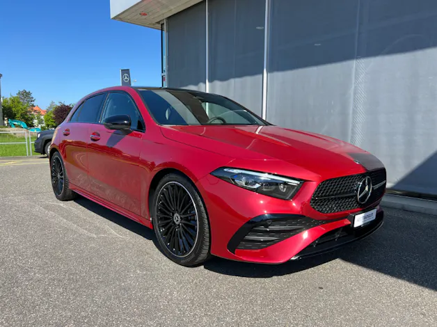 Mercedes-Benz A 220 AMG Line 4m