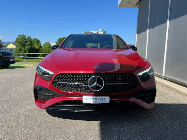 Mercedes-Benz A 220 AMG Line 4m