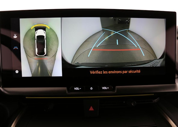 Vehicle image 10 Vehicle image 10