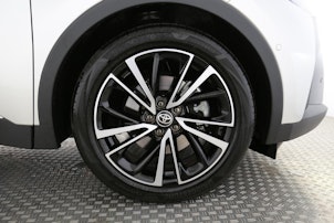 Vehicle image TOYOTA C-HR 2.0 HEV Style Premiere 4x4