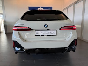 Vehicle image BMW 520d xDrive Touring M-Sport