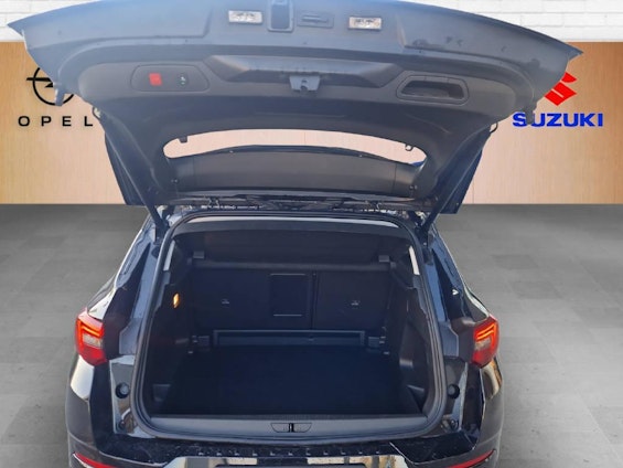 Vehicle image 15 Vehicle image 15