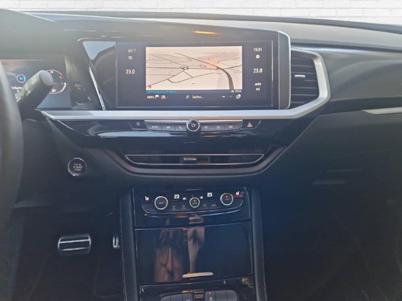 Vehicle image 13 Vehicle image 13