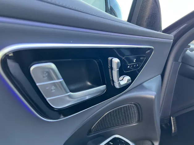 Mercedes-Benz E 200 AMG Line 4matic Kombi