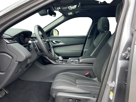 Vehicle image 4 Vehicle image 4