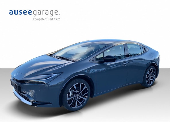 First vehicle image First vehicle image