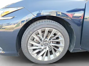 Lexus ES 300h Excellence