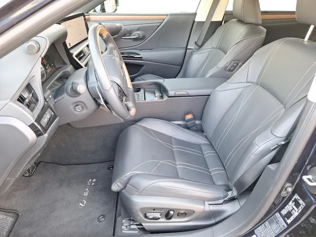 Lexus ES 300h Excellence