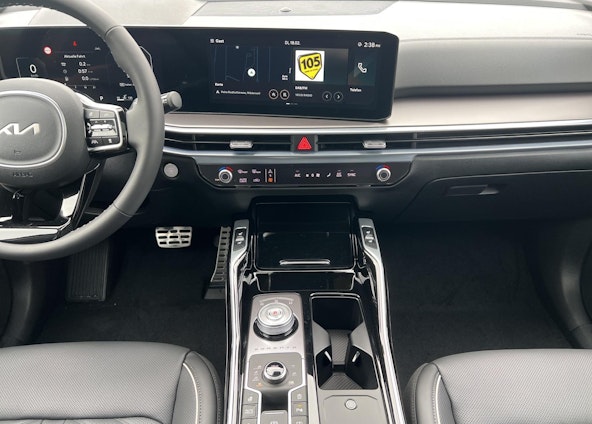 Vehicle image 6 Vehicle image 6