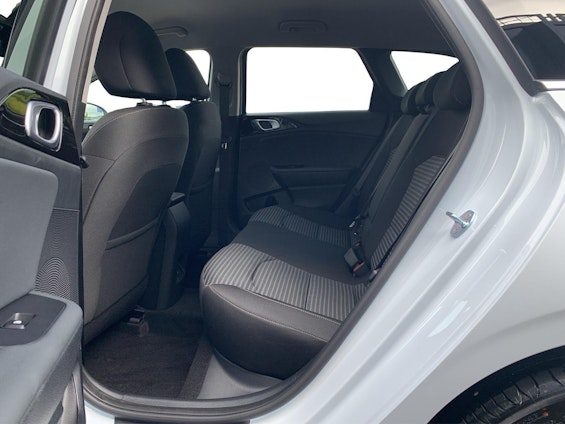 Vehicle image 11 Vehicle image 11