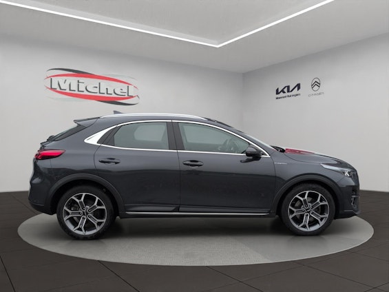 Vehicle image 3 Vehicle image 3