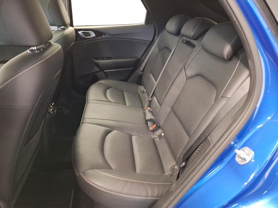 Vehicle image 9 Vehicle image 9