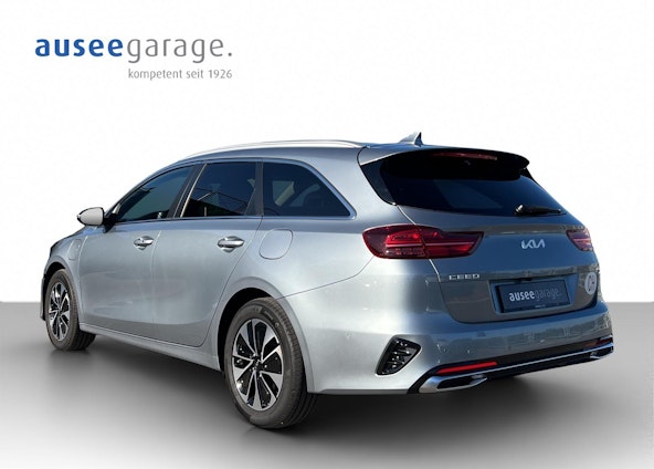 Vehicle image 3 Vehicle image 3