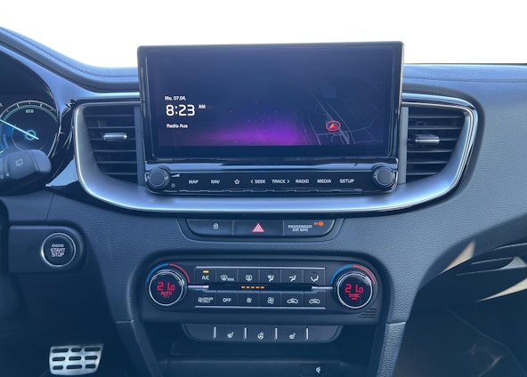 Vehicle image 4 Vehicle image 4