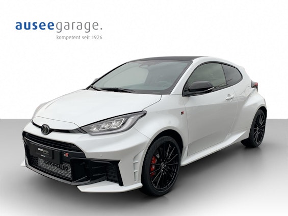 First vehicle image First vehicle image