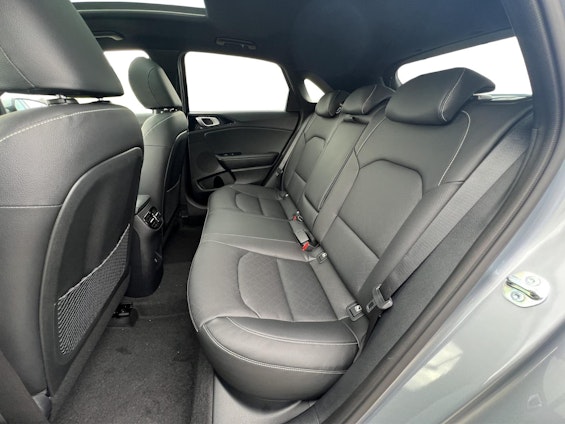 Vehicle image 9 Vehicle image 9