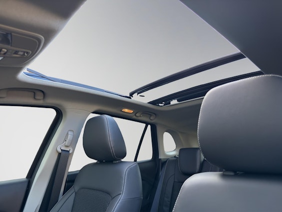 Vehicle image 19 Vehicle image 19