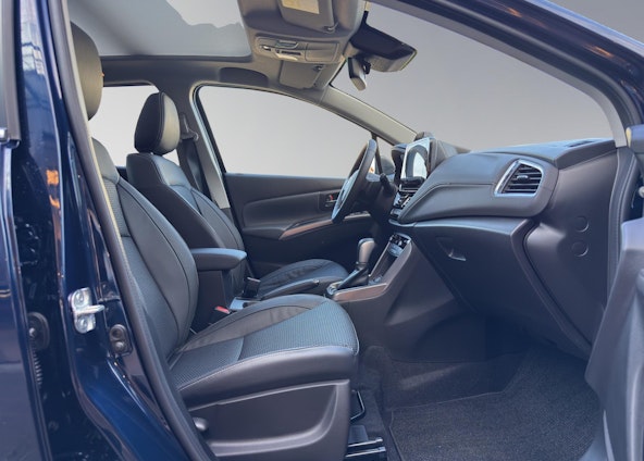 Vehicle image 15 Vehicle image 15