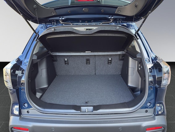 Vehicle image 17 Vehicle image 17