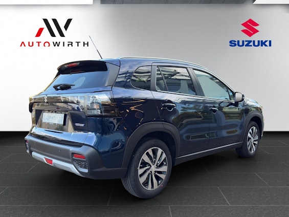 Vehicle image 4 Vehicle image 4