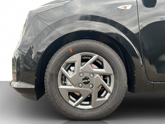 Vehicle image 9 Vehicle image 9