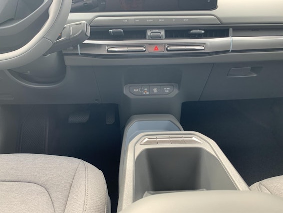 Vehicle image 7 Vehicle image 7