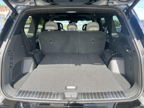 Vehicle image 12 Vehicle image 12