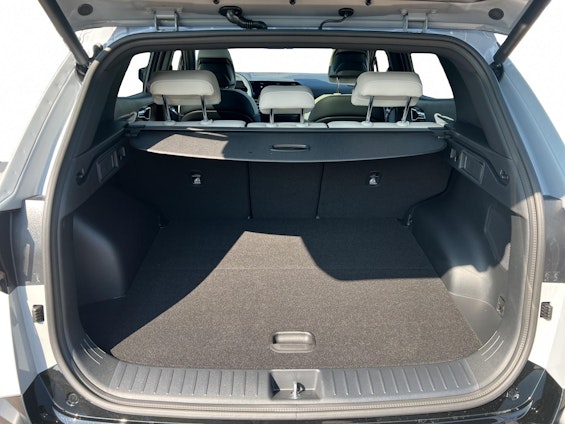 Vehicle image 12 Vehicle image 12