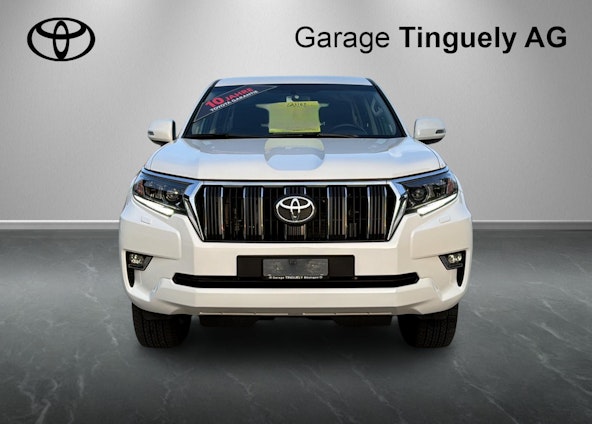 First vehicle image First vehicle image