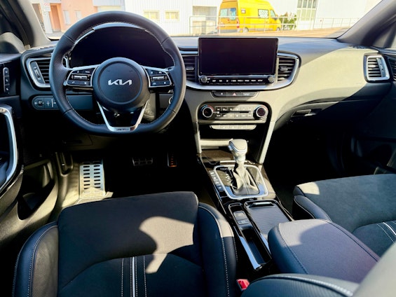 Vehicle image 2 Vehicle image 2