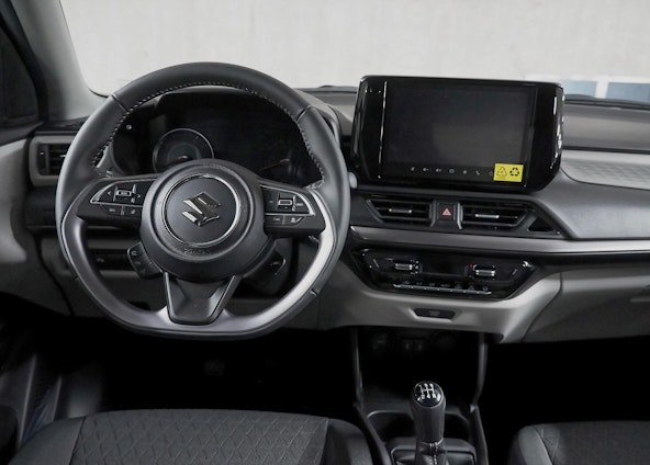 Vehicle image 4 Vehicle image 4