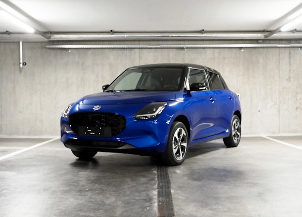 First vehicle image First vehicle image