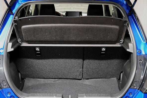 Vehicle image 14 Vehicle image 14