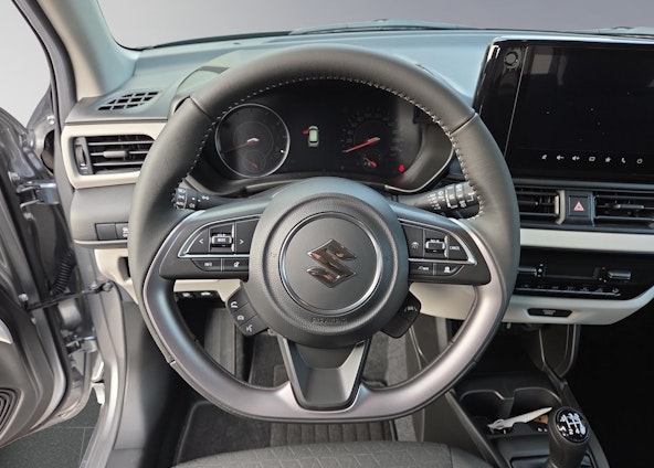 Vehicle image 9 Vehicle image 9