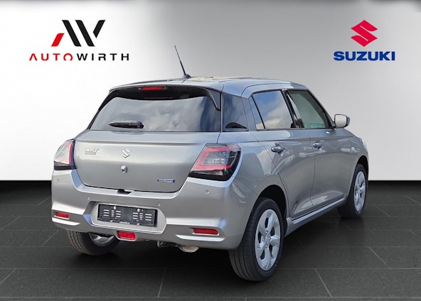 Vehicle image 4 Vehicle image 4