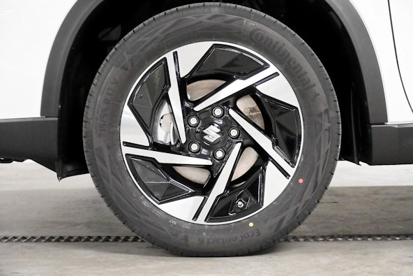 Vehicle image 12 Vehicle image 12