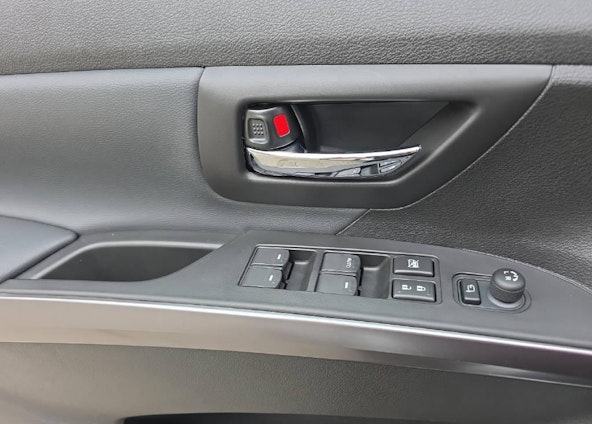 Vehicle image 10 Vehicle image 10