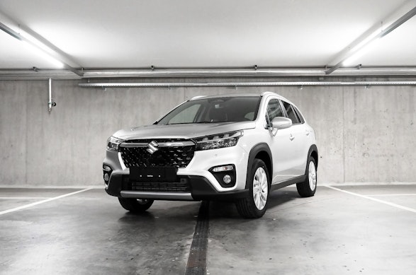 SUZUKI S-Cross 1.4 T Compact+ Hybrid 4x4 0 SUZUKI S-Cross 1.4 T Compact+ Hybrid 4x4 0