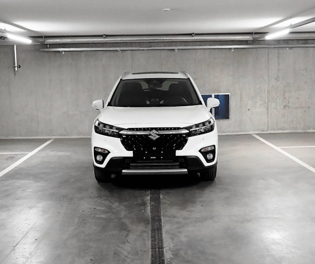 Vehicle image SUZUKI S-CROSS