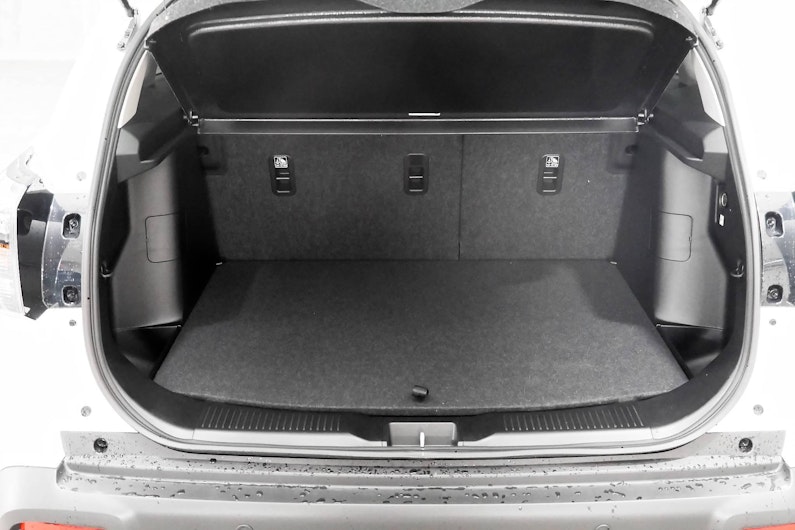 Vehicle image SUZUKI S-CROSS