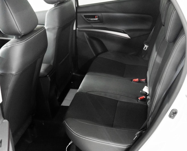 Vehicle image SUZUKI S-CROSS