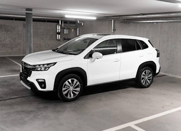 Vehicle image SUZUKI S-Cross 1.4 T Compact Top Hybrid 4x4 Vehicle image SUZUKI S-Cross 1.4 T Compact Top Hybrid 4x4