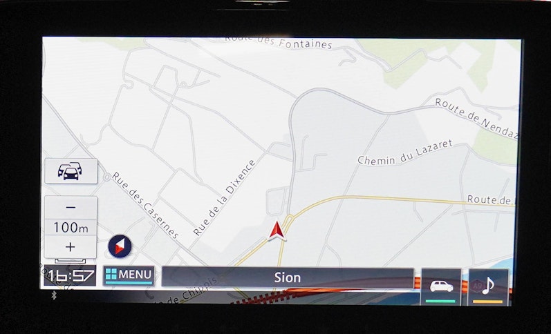 Vehicle image SUZUKI S-CROSS