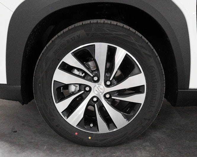 Vehicle image SUZUKI S-CROSS