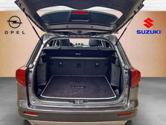 Vehicle image 15 Vehicle image 15