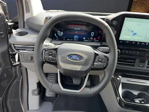 FORD Tourneo Custom Bus 320 L1 2.0 EcoBlue 170 PS Titanium X AUTOMAT 4x4