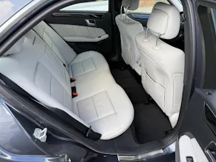 Mercedes-Benz E 300 V6 BlueEF 4matic