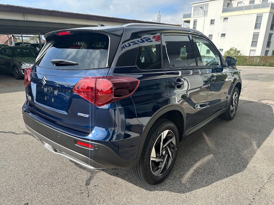 Vehicle image 6 Vehicle image 6