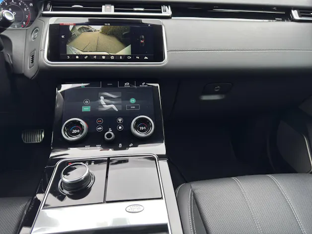 Land Rover Range Rover Velar 2.0 P300 R-Dynamic SE mit Luftfederung / ab MFK